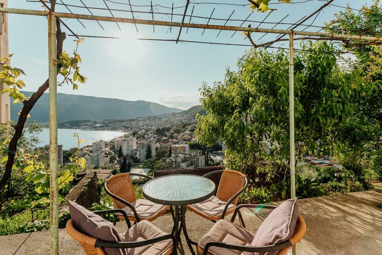 Apartmani Lovor Herceg Novi Eksteriør billede