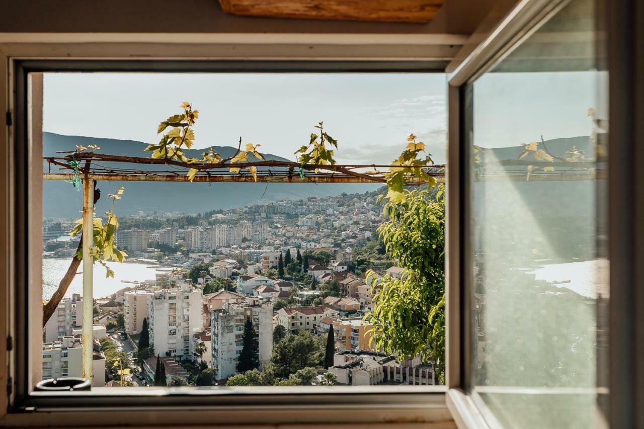 Apartmani Lovor Herceg Novi Eksteriør billede