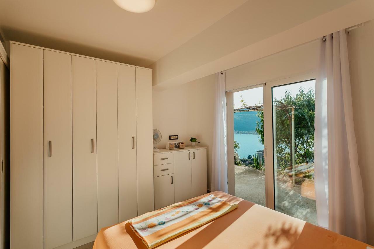 Apartmani Lovor Herceg Novi Eksteriør billede
